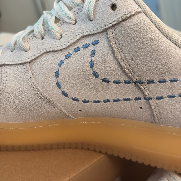 Air Force 1 ‘07 LV8 - Nike 101 - worn ONCE - Picture 13 of 14